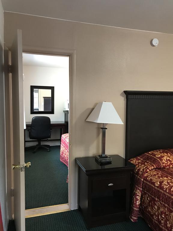 Townhouse Motel Weed Eksteriør bilde