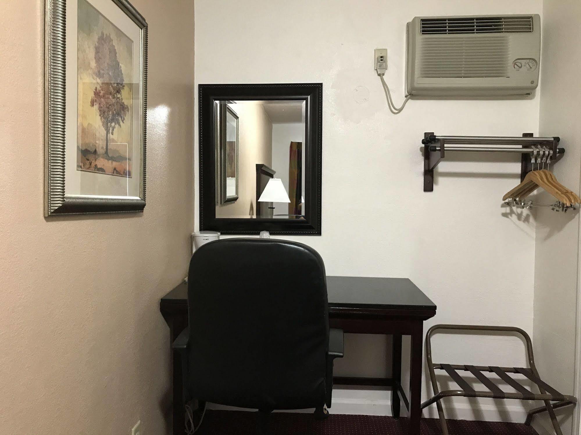 Townhouse Motel Weed Eksteriør bilde