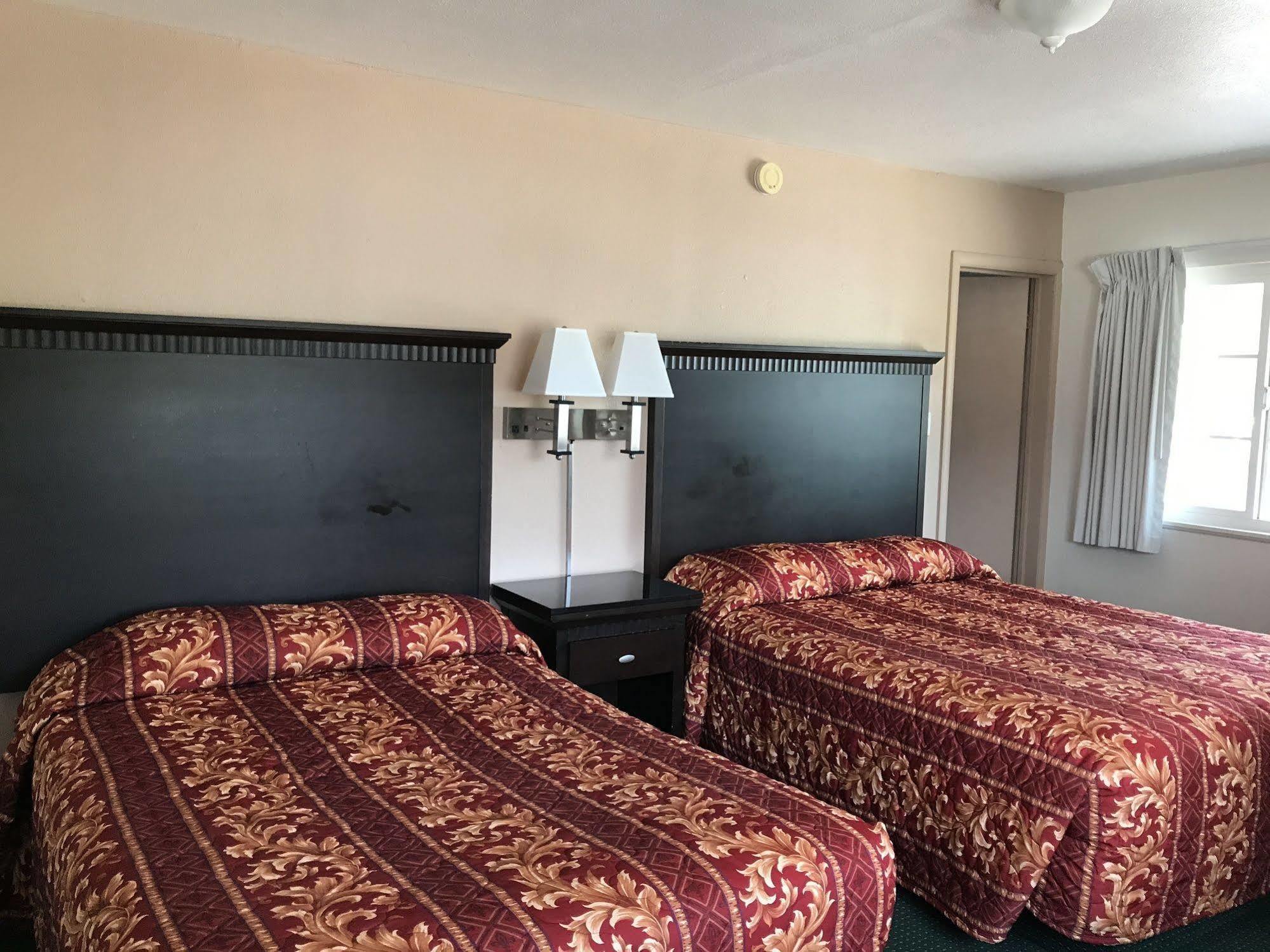 Townhouse Motel Weed Eksteriør bilde